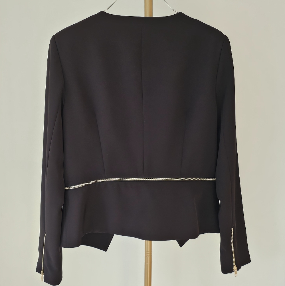 PHILOSOPHY size 8 black women's blazer with gold-toned zippers - Picture 6 of 8